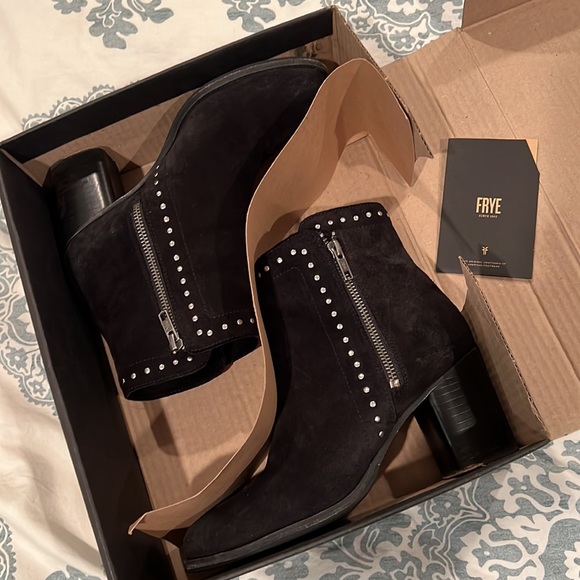 Frye Addie Stud Double Zip boots - Picture 10 of 12